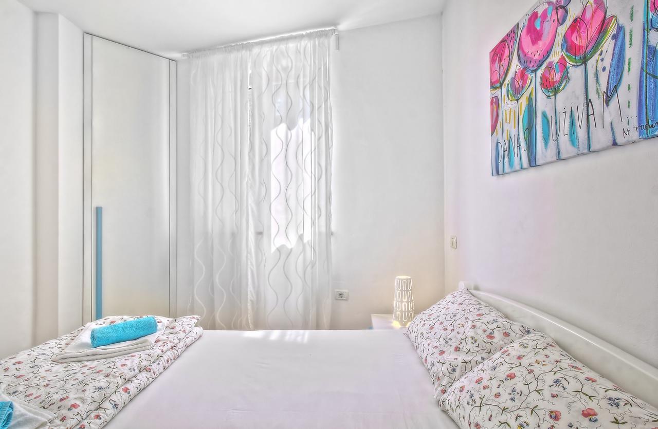 Apartment Punta By Sea